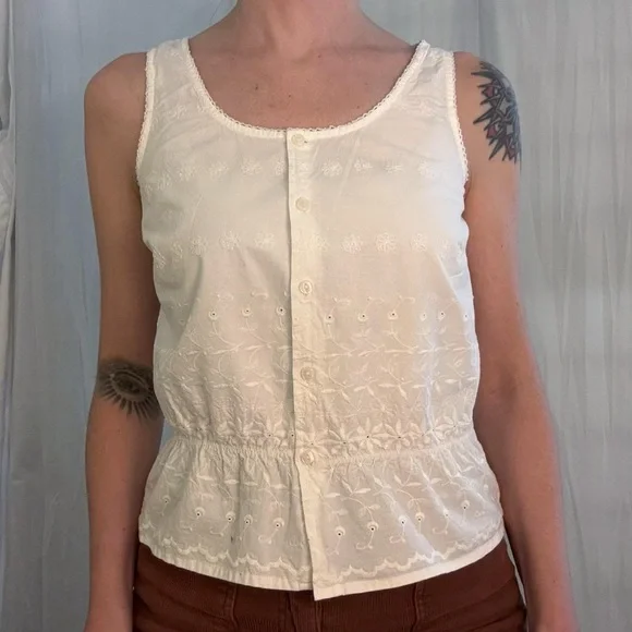 White Eyelet Peasant Button Down Sleeveless Blouse with Waist Elastic Y2K Boho - Picture 3 of 8